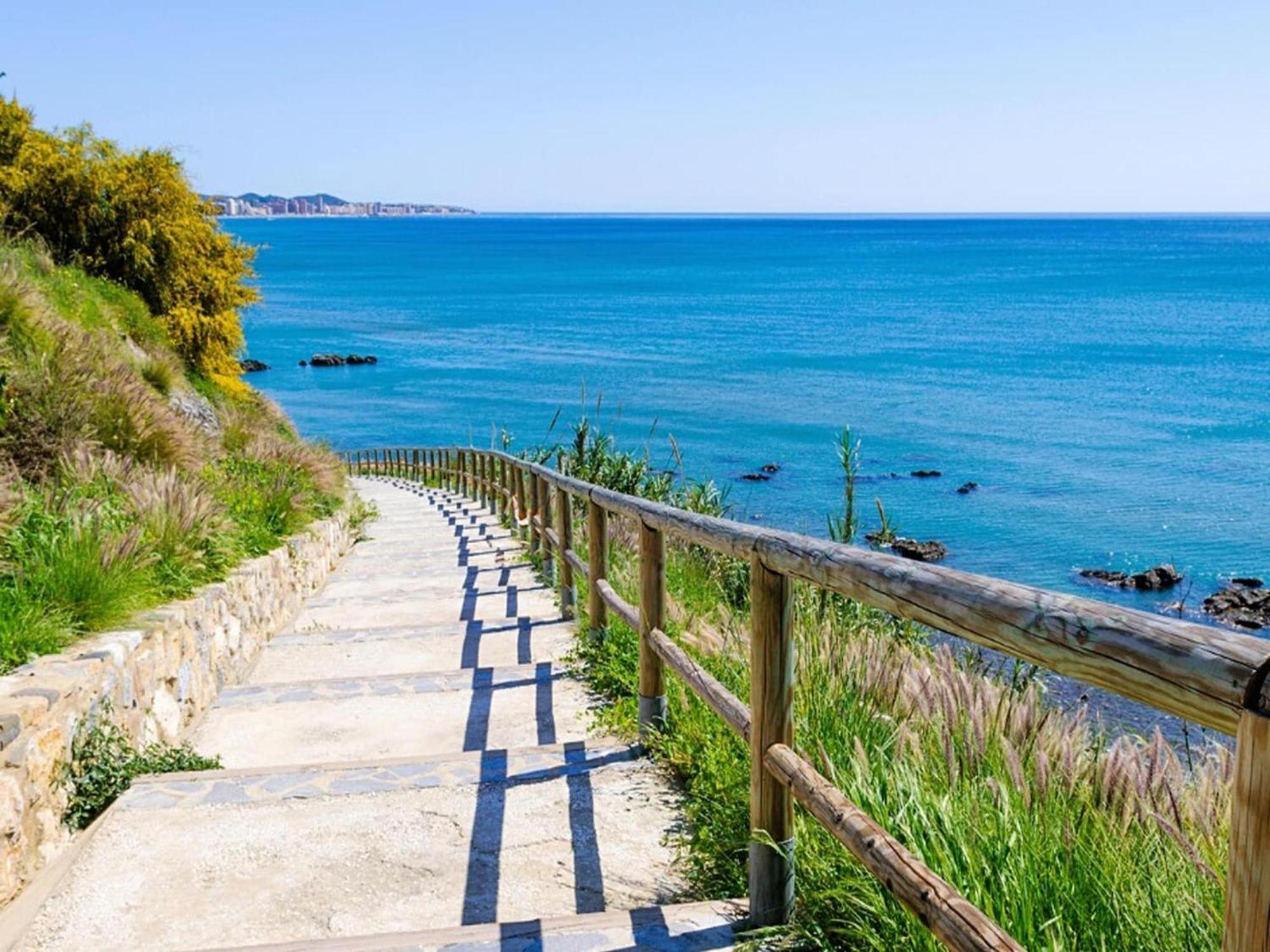 Cosy Apartment In Malaga Near The Sea Exterior photo